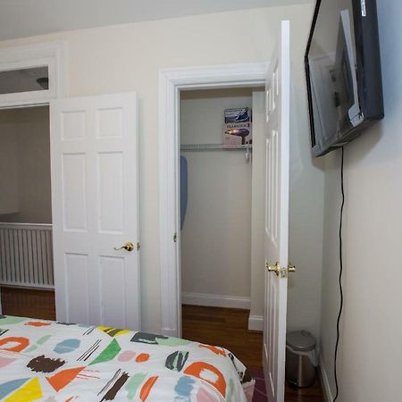 3-Min Walk To Petworth Metro Station ;10 Mins To Convention Center: Private Cozy And Quiet Bedroom And Bathroom วอชิงตัน ภายนอก รูปภาพ